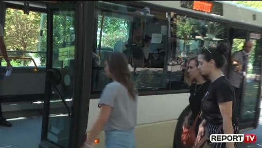 Tregjet e autobusët 'harrojnë' COVID! Zhduken tunelet e dezinfektimit dhe maskat (Vëzhgimi i Report Tv)