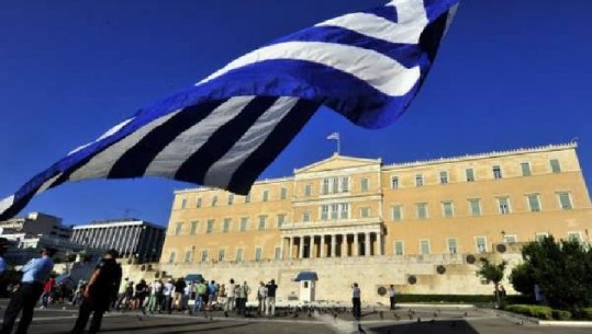 Pasi njohu pasaportat e skaduara deri më 31 dhjetor, Greqia merr një tjetër vendim të rëndësishëm për emigrantët shqiptar 