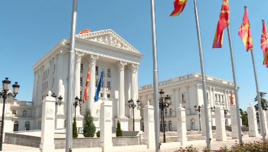 Koalicioni qeverisës / Shqiptarët e Maqedonisë së Veriut marrin 7 ministri në qeverinë e re të Zoran Zaev