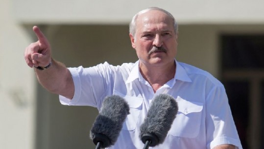 Kriza në Bjellorusi/Lukashenko urdhëron 'masa më të ashpra' për të mbrojtur kufijtë e vendit