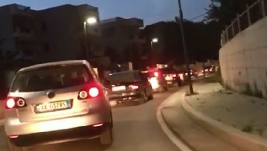 Sinjale pozitive për turizmin/ Hotelet në Vlorë të mbushura në masën 80%! Kthimi i pushuesve krijon trafik të rënduar në Orikum