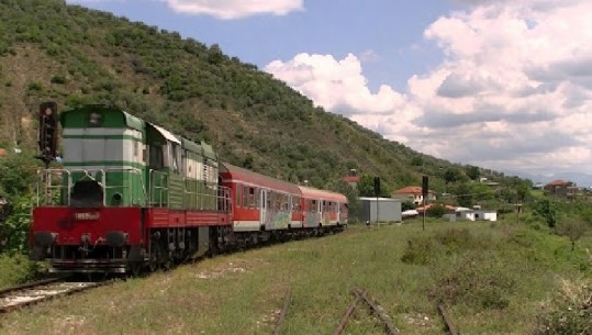 Së shpejti mbyllet gara për hekurudhën Tiranë-Durrës, Balluku: Në 21 shtator presim ofertat financiare 