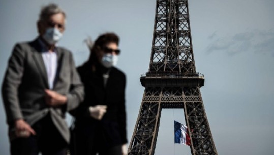 Parisi bën të detyrueshme maskën! Skocia regjistron vdekjet e para të Covid që nga 16 korriku