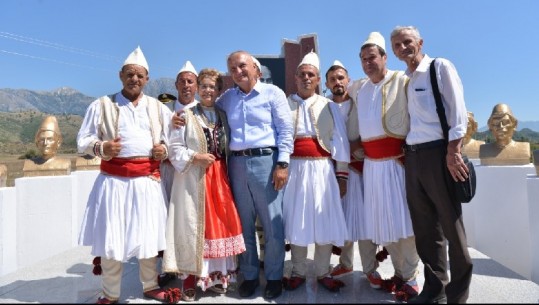 Meta vizitë te memoriali: Besëlidhja e Mesaplikut luajti rol të rëndësishëm për të ndezur ndjenjat patriotike