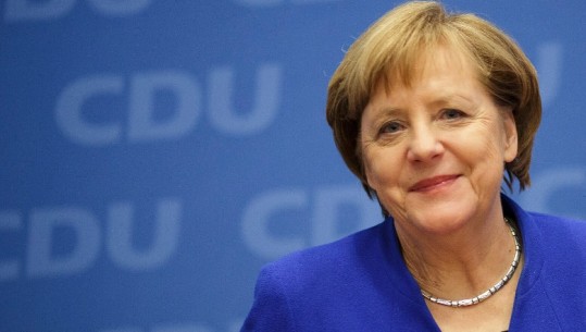 ‘Mesdheu’/ Merkel: Diskutime me Erdogan për dialog! BE të qëndrojë krah Greqisë 
