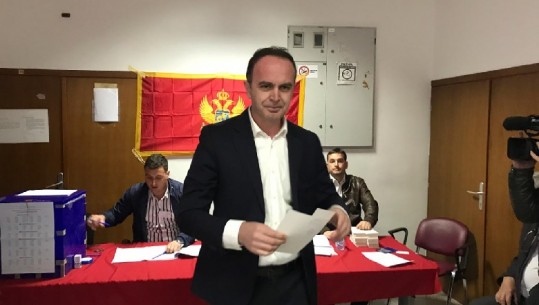 Zgjedhjet në Malin e Zi, voton Nik Gjeloshaj: Qytetarë, dilni të ushtroni të drejtën tuaj