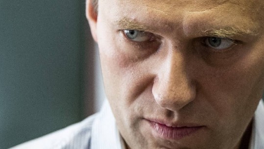 Helmimi i opozitarit rus Navalny/ Reagojnë liderët ndërkombëtarë! Kremlini hedh poshtë akuzat...'Ska arsye për sanksione'
