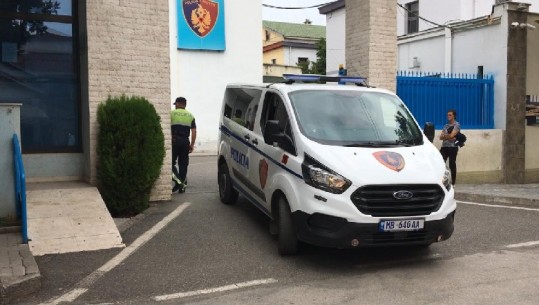 Infektohet me koronavirus punonjësi i policisë në Elbasan