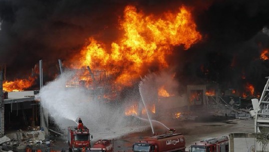 Liban/ Bejruti nuk gjen qetësi, shpërthen zjarri në portin e qytetit