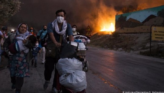 Greqi/ 400 fëmijë të kampit të djegur të Morias drejt vendeve të Bashkimit Europian
