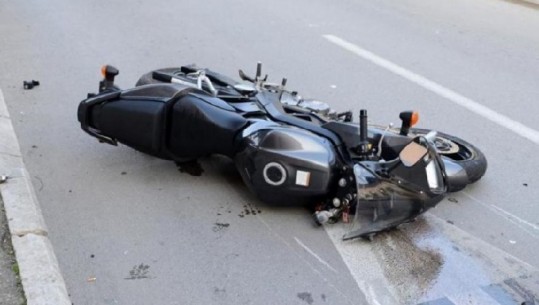Aksident tragjik në Rrugën e Kombit! Përplaset me mjetin ndërsa udhëtonte me motor, kosovari ndërron jetë