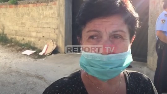 Gjyshja në Berat: Sot sollëm fëmijën në shkollë, të shohim çdo bëhet! 552 nxënës ulen për herë të parë në banka (VIDEO)