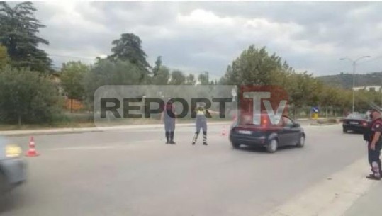 Kontrollet e policisë në Berat, arrestohen 5 persona e vihen në hetim 1 tjetër