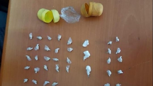 U shiste drogë nxënësve në shkollat e qytetit, arrestohet 20 vjeçari në Fushë-Krujë