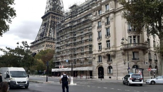 Thirrje 'Allahu Ekber'/ Alarm i rremë në Francë, u dyshua për bombë tek Kulla Eiffel (VIDEO)