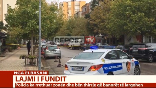 Gazetari i Report Tv po raportonte,  momenti kur dëgjohen 'live' të shtënat me armë në Elbasan (VIDEO)