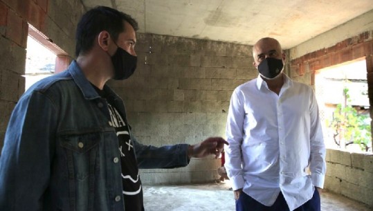 Rama dhe Veliaj inspektojnë kantieret e rindërtimit në Lanabregas: Janë 359 kantiere të hapura, të hënën miratojmë 250 të fundit