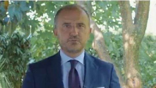 Ambasadorët e BE-së në Shqipëri mesazhe për COVID-19, Soreca në shqip: Bashkë mund t'ia dalim