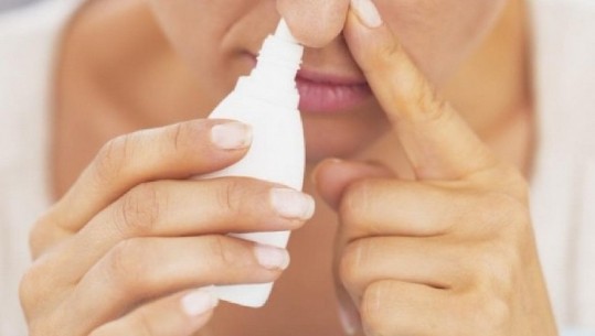Shkencëtarët britanikë: Spray nga hundët që zvogëlon mundësinë e infektimit me Covid