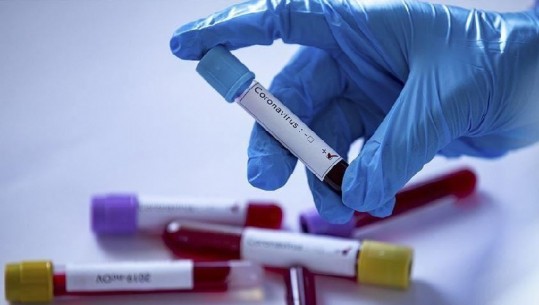 Infektohen me koronavirus 2 mësues në Cërrik, u bëhet tamponi kolegëve të tyre
