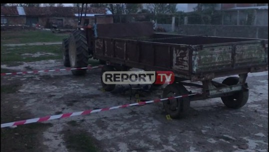 E rëndë në Maliq/ Babai shtyp me traktor djalin, vdes në spital 5-vjeçari (VIDEO)