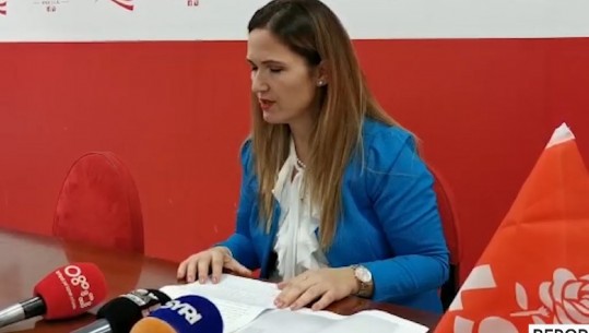 Pas Boçit, edhe ish-kryebashkiakja e Prrenjasit hedh akuza: PS ka nisur të shpërndajë formularët për karta ID, i bën presion administratës