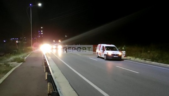 Makina përplas një këmbësor në Korçë, i lënduari transportohet me urgjencë në spital (VIDEO)