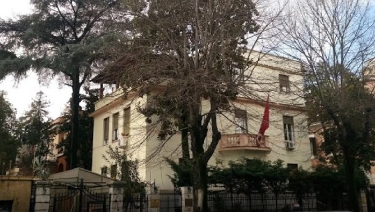 Infektohet një punonjëse me COVID, Ambasada e Shqipërisë në Romë pezullon aktivitetin
