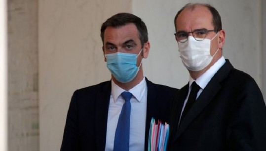 Menaxhimi i pandemisë në Francë, policia kontrolle në shtëpitë e qeveritarëve