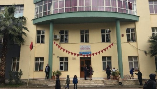 COVID19/ Infektohen 8 pjesëtarë të stafit në shkollën 'Emin Duraku', karantinohen 29 arsimtarë