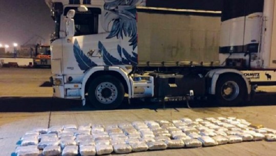 Në 2 ditë sekuestrohen 6 ton kokainë/ Operacioni në Holandë e Spanjë, 8 persona në pranga 