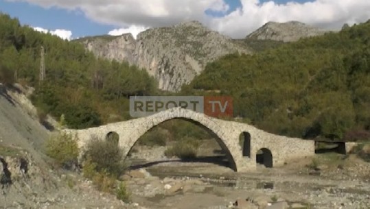 Rikonstruktohet ura monument kulture në Skrapar që u shkatërrua nga prurjet e lumit, Drejtori i DRMK Berat: Të jetë e aksesueshme dhe për turistët (VIDEO)