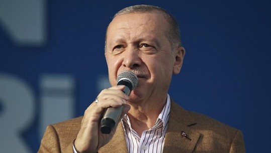 Erdogan: Myslimanët e Europës po trajtohen si hebrenjtë para LDB-së.