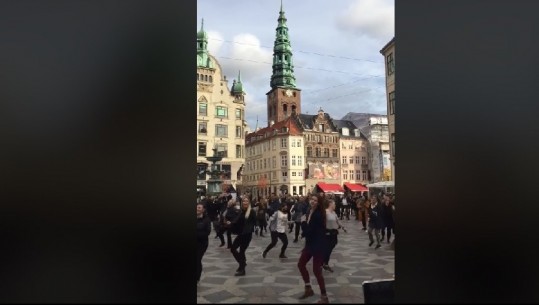VIDEO/ Copenhagen gjen mënyrën më origjinale për 'të mposhtur' COVID-19