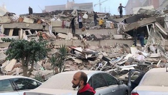 Tërmeti 6.6 ballë në Turqi, njerëzit vrapojnë në ulërima (Video)