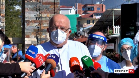 U hodh nga kati i katërt i spitalit, drejtori i Shefqet Ndroqit: Nuk kishte shfaqur shenja të rënduara psikologjike! Ngushëllime familjarëve (VIDEO)