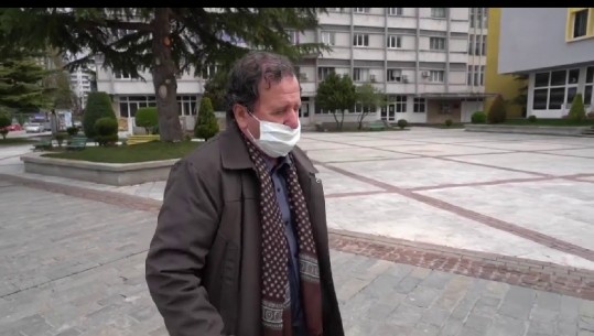 Aktori Muharrem Hoxha tregon telefonatën e fundit me Koço Devolen: Shqipëria humbi një artist me zemër të madhe