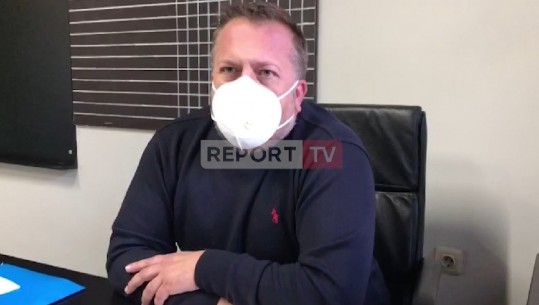 Korçë/ Drejtori i Spitalit: S’ka vendim nëse do kthehemi në strukturë COVID! Qytetari: Të mbajmë maskën që të mbrojmë të tjerët, pastaj Zoti para ne pas (VIDEO)