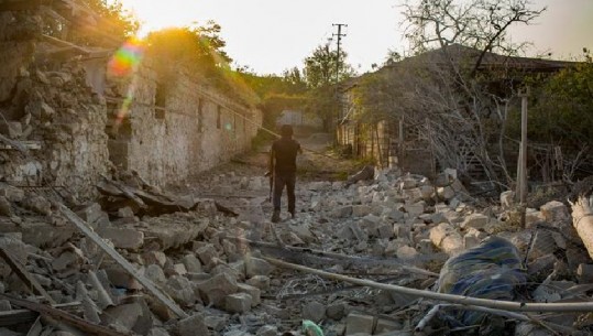 Armëpushimi në Nagorno-Karabakh, fillon shkëmbimi i viktimave 