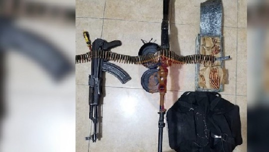 Goditet grupi i trafikut të armëve/ Kush janë dy shqiptarët që i shitën agjentit të infiltruar kallash dhe mitraloz për 1 mijë euro