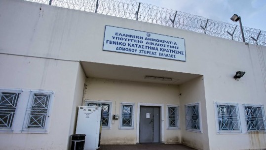Sherr i përgjakshëm me shkop druri dhe sende metalike mes 5 shqiptarëve në burgun grek, një i plagosur