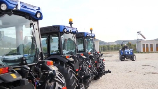 Xarra, sërish histori suksesi në Bujqësi/ Traktorë të rinj me fond rreth 500 mijë euro për fermerët falë mbështetjes së IPARD
