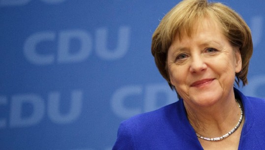 Merkel: Nuk do të shkojmë askund me shpresën, qeveria gjermane paralajmëron masa të reja anti-COVID