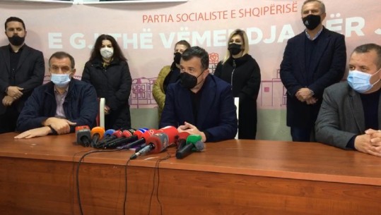 Pas shkatërrimit nga protestuesit/ Taulant Balla dhe Ilir Beqaj mbërrijnë në Selinë e PS Shkodër: E organizuar nga opozita (VIDEO)