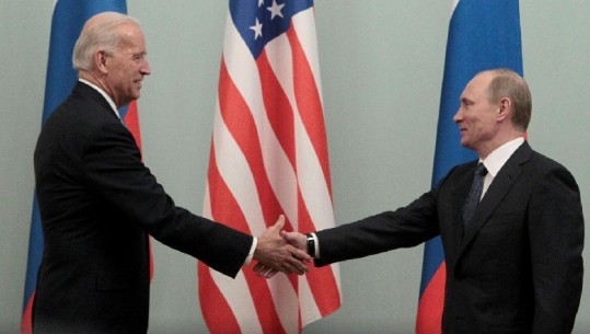 Putin uron Biden për fitoren në zgjedhjet presidenciale: Rusia e SHBA sëbashku mund të zgjidhin shumë probleme që po përballemi