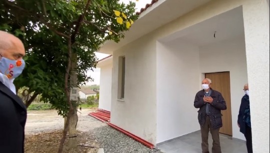 'Rindërtojmë banesa më të mëdha e më të forta', Rama: Familja Tokuli dhe Gashi hyjnë në shtëpitë e reja (VIDEO)