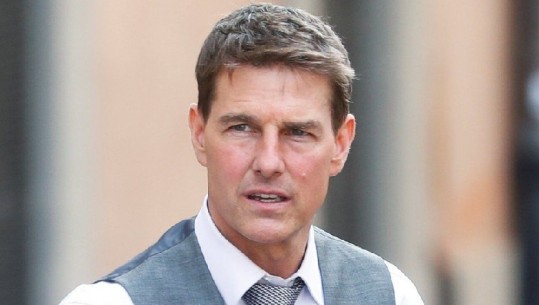  Stafi thyen rregullat antiCOVID, ylli kinematografisë shfaqet duke bërtitur / Tom Cruise: Nëse të shoh që po e bën përsëri, je i pushuar
