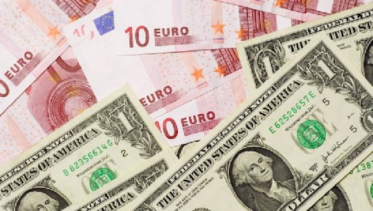 Tregu nuk tërheq valutën, bie euro, dollari në nivelin më të ulët që nga marsi 2014