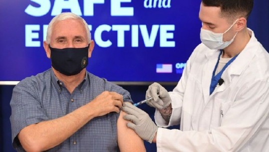 Zëvendës presidenti amerikan Mike Pence kryen vaksinën anti-COVID live