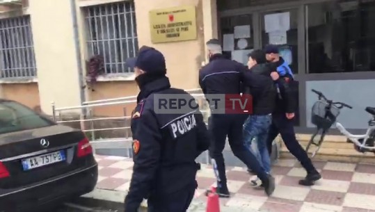 Protestë në Shkodër, qytetarët të pakët në numër! Policia parandalon incidentet, shoqëron dy të mitur me shishe benzine me vete (VIDEO)